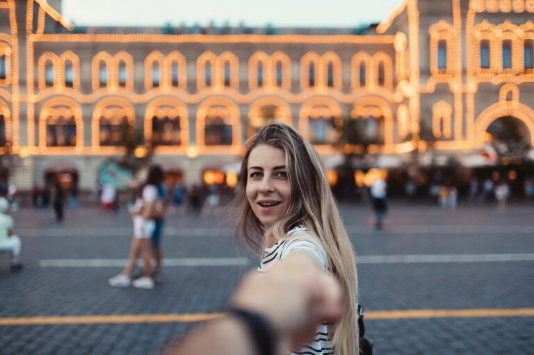 Mit keresnek a nők egy férfiban? Woman traveling
